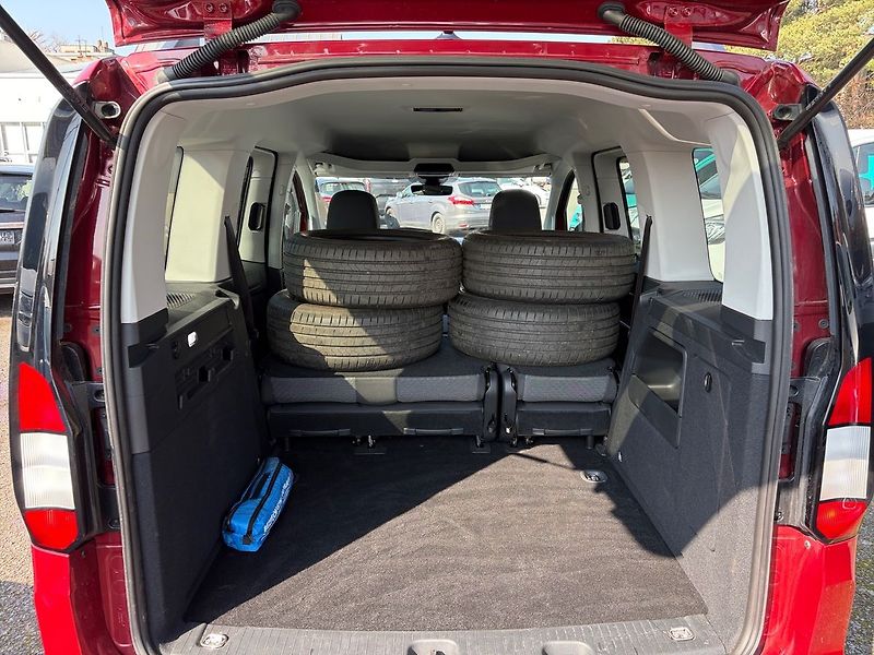 Ford Tourneo Connect L1 TITANIUM CZ ZÁRUKA od - fotka 11 z 19