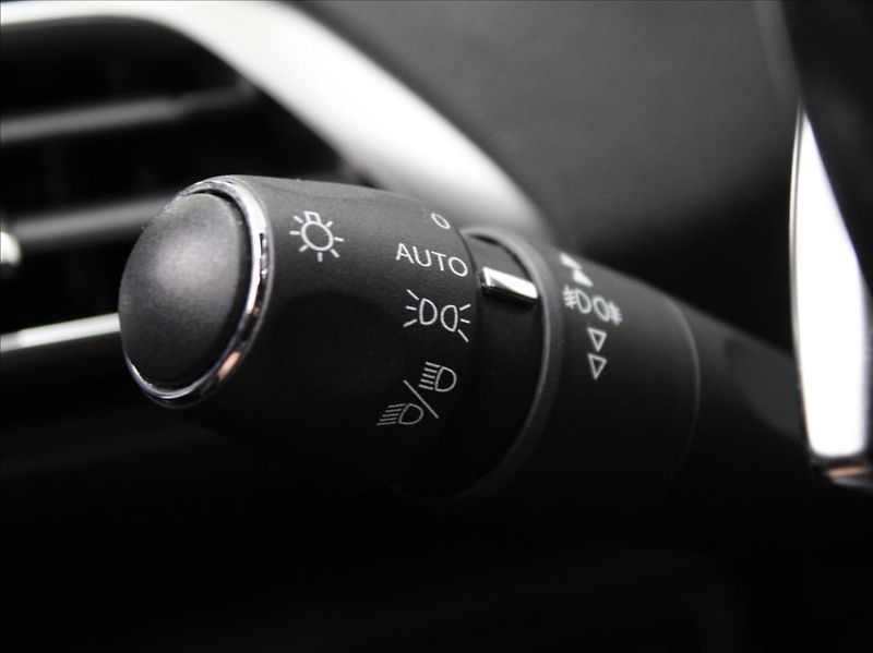 Peugeot 5008 2,0 HDi 130kW AT GT-line 1.maj - fotka 17 z 22