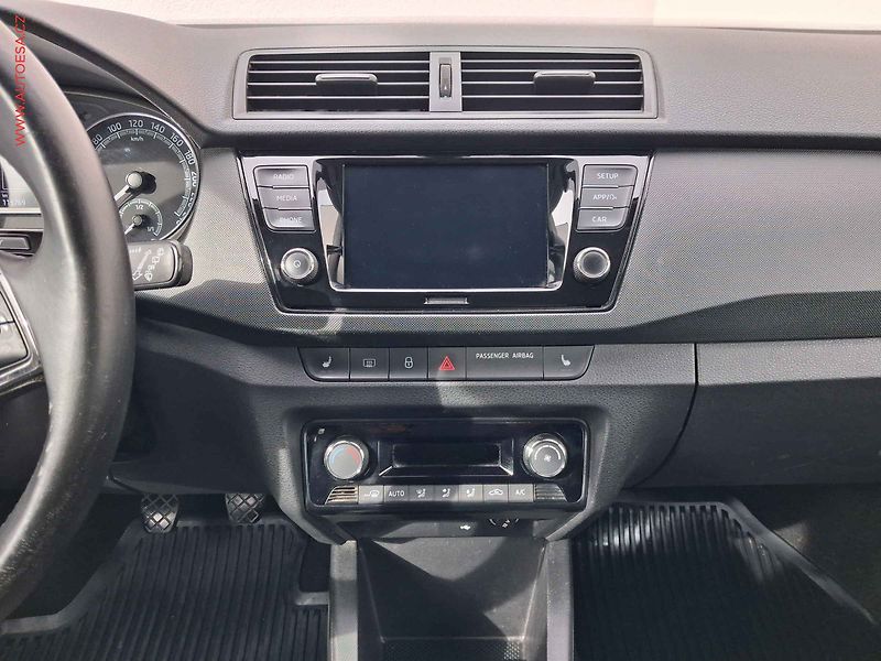 Škoda Fabia (2022) 1.0 TSi, 2.maj,ČR, Ambition - fotka 12 z 17