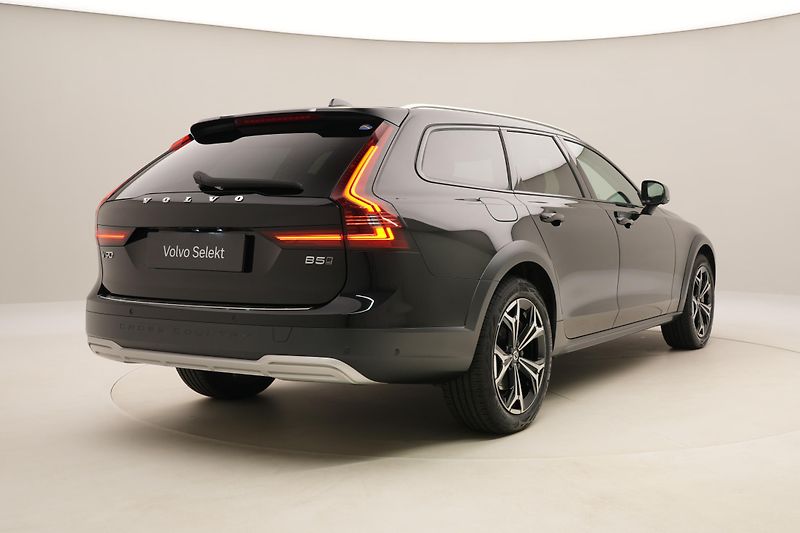 Volvo V90 CC B5 AWD ULTIMATE REZERVACE - fotka 13 z 68