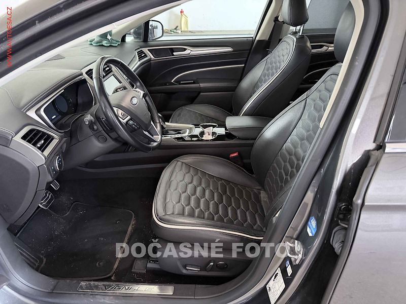 Ford Mondeo (2019) 2.0TDCi 4x4, AT, navi, LED - fotka 3 z 3