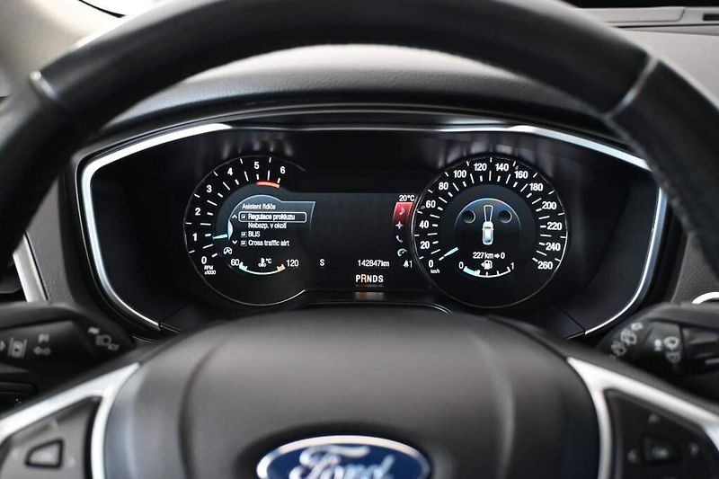 Ford Mondeo (2020) 2.0 140 KW LED ACC SONY 8AT EC - fotka 21 z 37