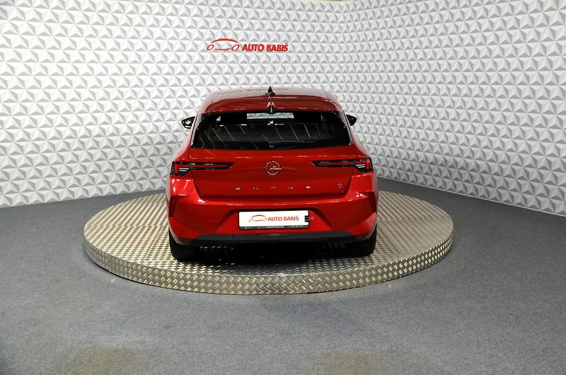 Opel Astra (2024) e-Astra BEV 115 Edition AT - fotka 7 z 16
