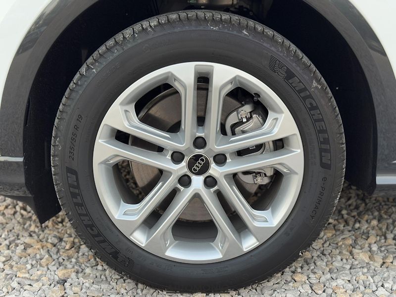 Audi Q5 (2025) Sportback 40TDI Quattro S-Line - fotka 8 z 29