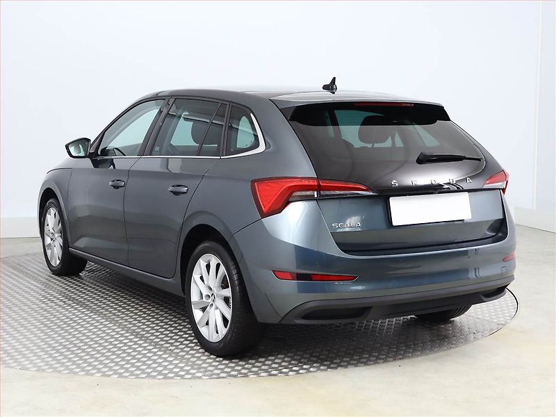 Škoda Scala (2019) Style 1.6 TDI, Serv.kniha - fotka 4 z 17