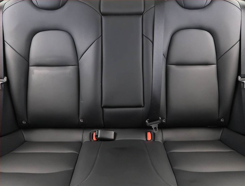 Tesla Model 3 (2023) Long Range 4WD 84kWh, SoH 97% - fotka 10 z 32