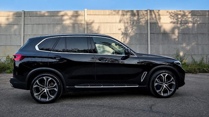 BMW X5 (2022) 30d M paket | 1. maj. - fotka 8 z 39
