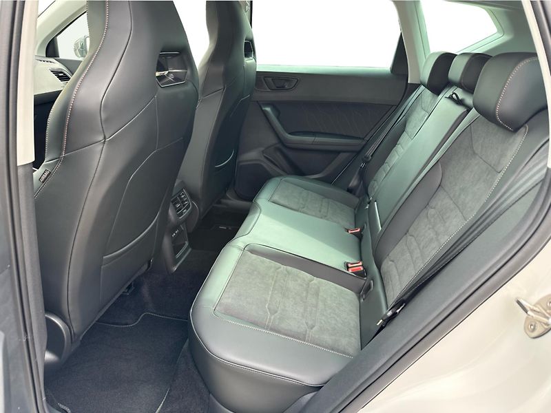 Seat Ateca 1,5 TSI  110 kw DSG - fotka 12 z 22