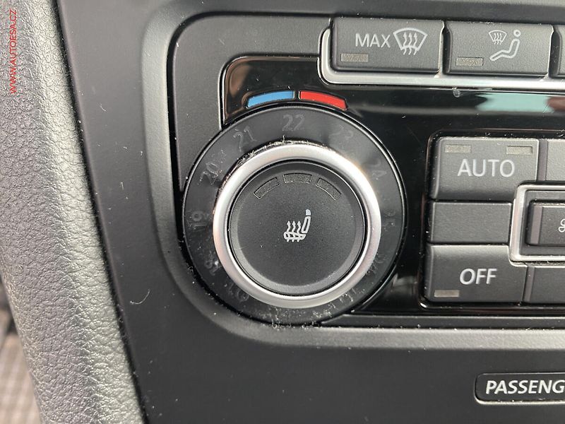 Volkswagen Golf (2010) 1.4TSi, AC, výhřev sed. - fotka 17 z 20