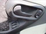 Opel Corsa 1,2 i, automat, klima, servis, - náhled 20