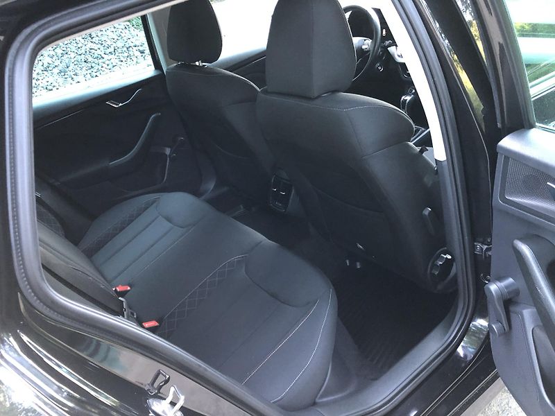 Škoda Kamiq 1.0 TSI DSG - 2023 - 61 000KM  - fotka 10 z 16