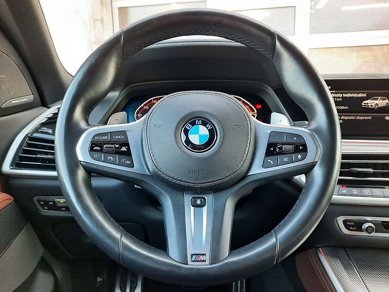 BMW X5 xDrive30D 286k - fotka 18 z 27