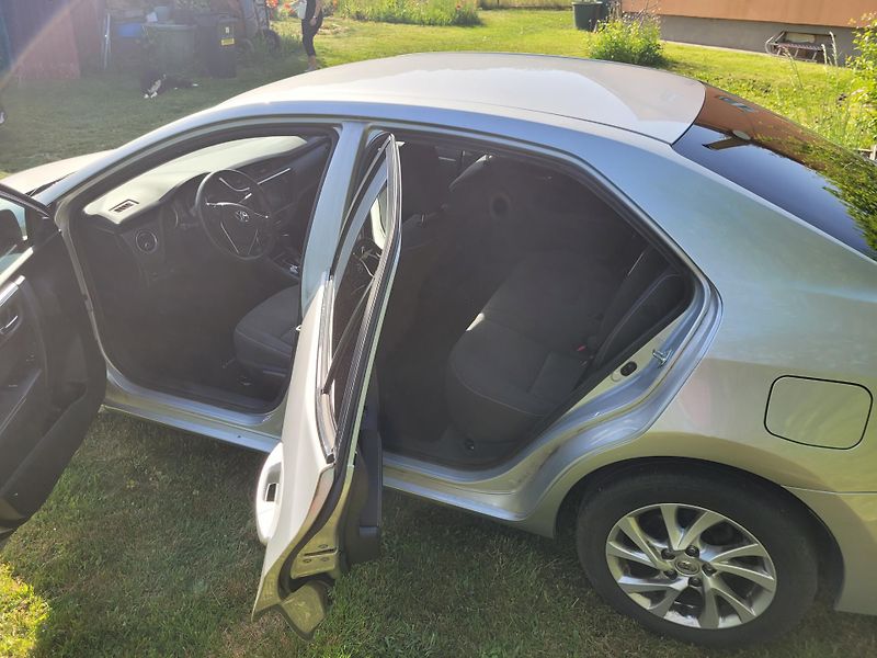 Toyota Corolla (2018) 1.6i, ČR, Trend+ LED, automat - fotka 7 z 11