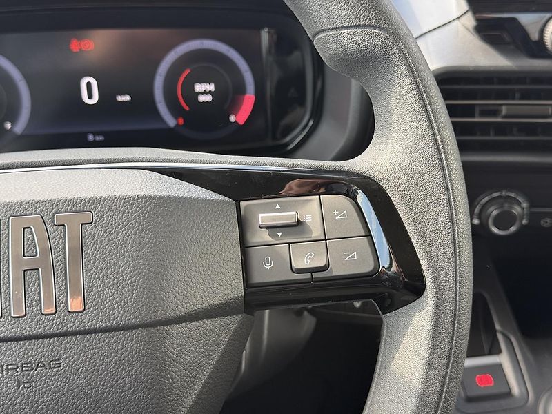 Fiat Qubo L (2026) Icon 1.5 BlueHDI 130k MT6 - fotka 15 z 24