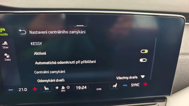 Škoda Octavia (2023) OCT.COM M-HEV STY TS 110/1.5 A - fotka 19 z 34