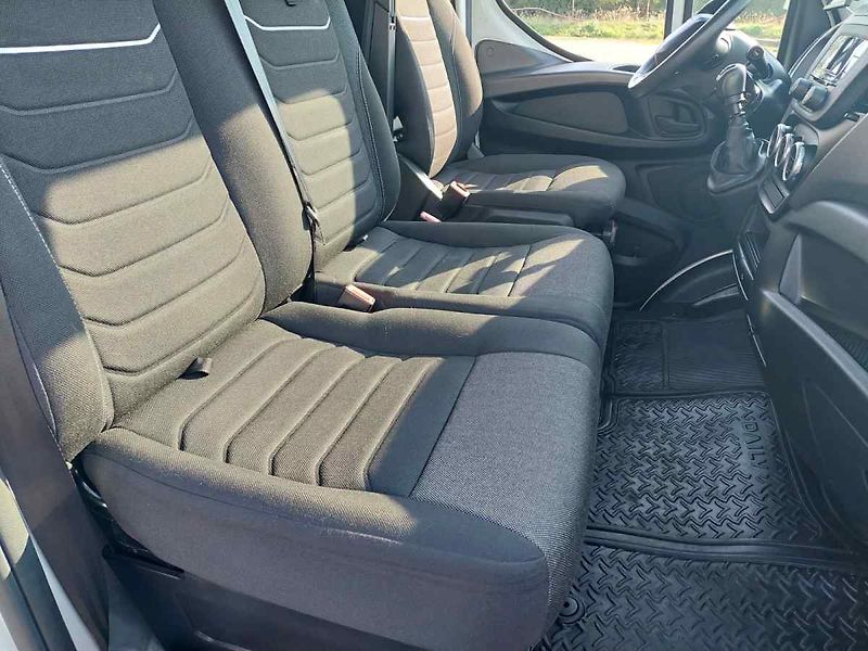 Iveco Ostatní 35S18 L4H2 Pojízdná dílna - fotka 25 z 42