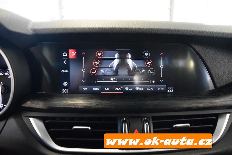 Alfa Romeo Stelvio 2.2 JTD Q4 FACELIFT 2021 - fotka 43 z 56