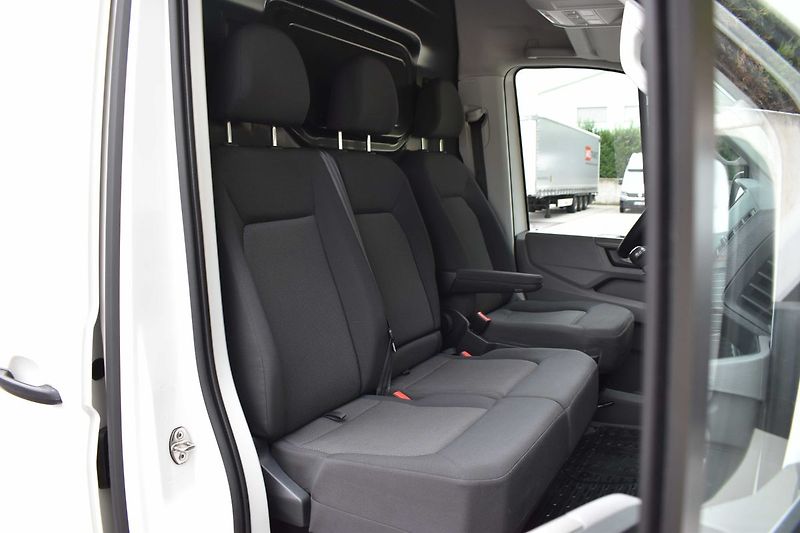 Volkswagen Crafter 2.0 TDI 103kW L2H2*CARPLAY*DPH - fotka 12 z 26