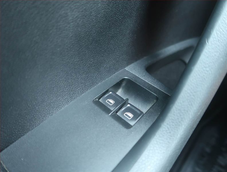 Škoda Octavia (2015) Ambition Plus 1.6 TDI 4x4 - fotka 15 z 15