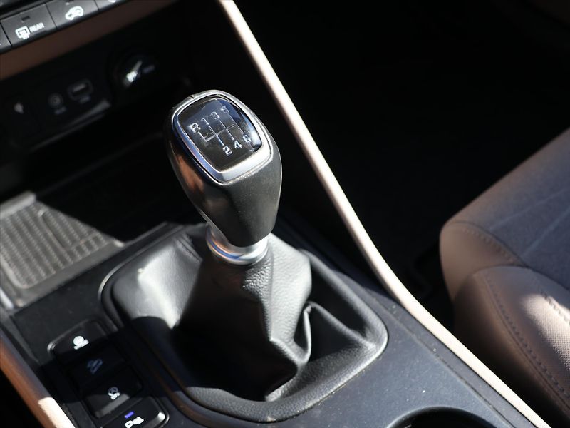 Hyundai Tucson 1,6 CRDI 100 kW 4x4 LED CZ - fotka 26 z 35