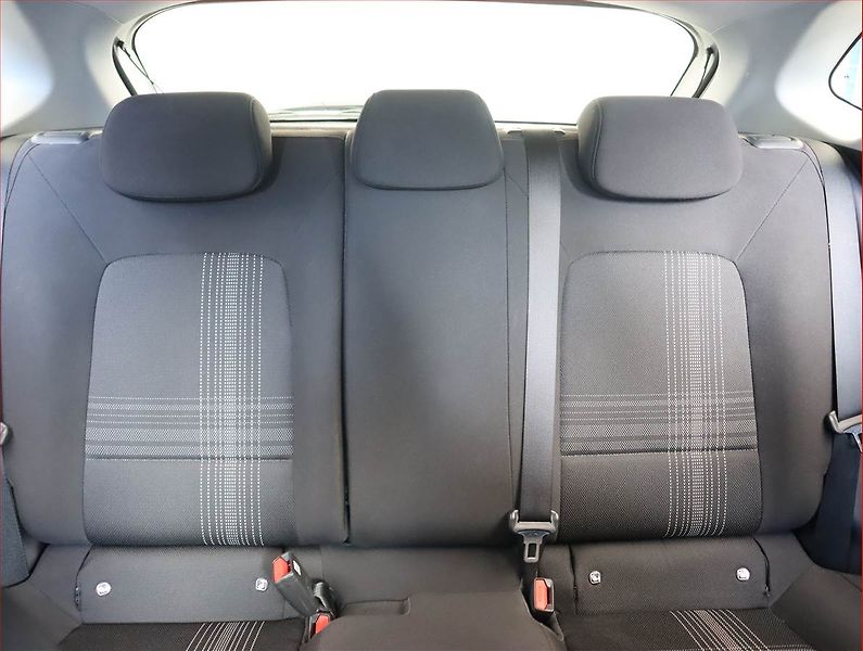 Hyundai i20 (2022) 1.0 T-GDI MHEV, Automat - fotka 10 z 17