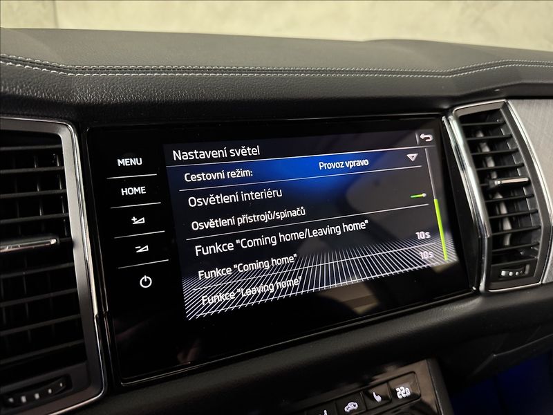 Škoda Kodiaq 2,0 TDi  DSG 4x4 Tour Assist K - fotka 29 z 48