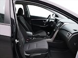 Hyundai i30 1,6 CRDi 81kW Trikolor - náhled 11