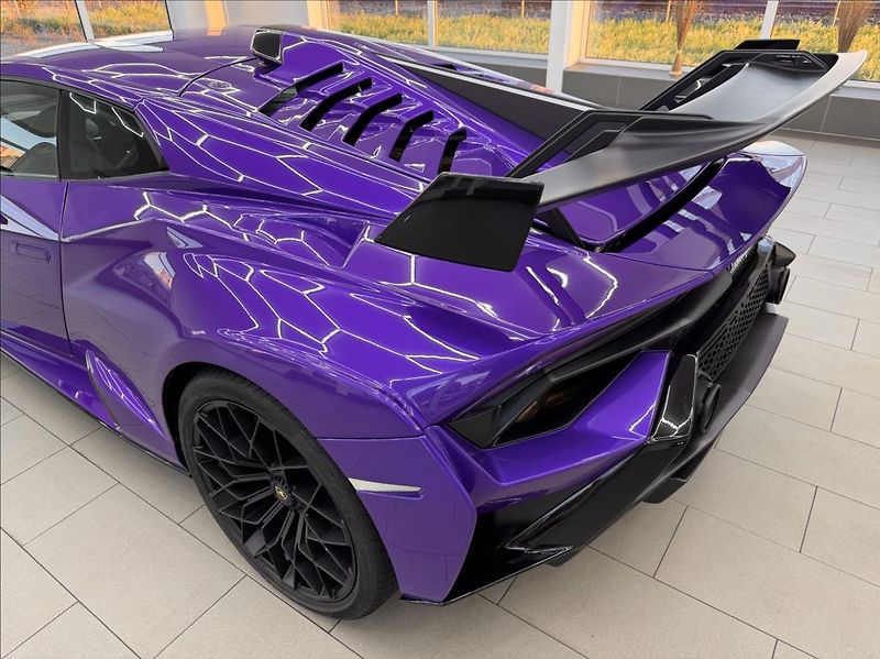 Lamborghini Huracán STO LIFT DPH VIOLA PASIFAE - fotka 5 z 19