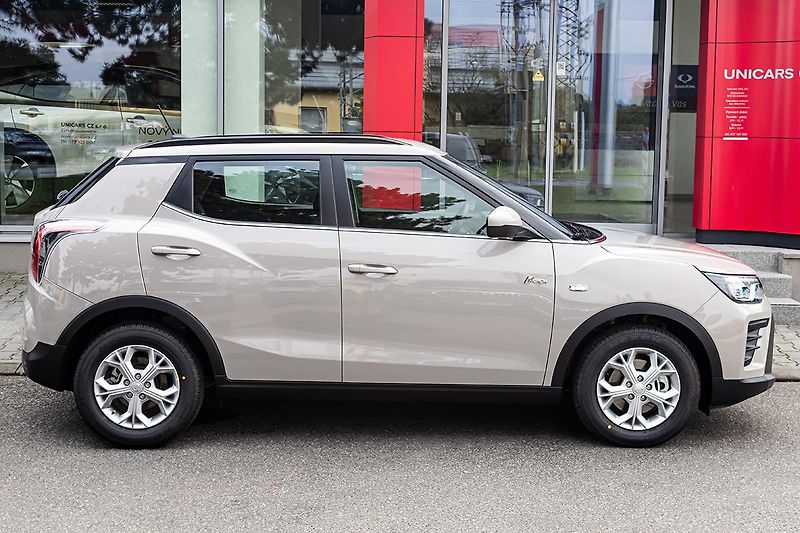 KGM Tivoli (2026) 1,5 GDI AT 2WD STYLE AUT.KLIMA - fotka 4 z 17