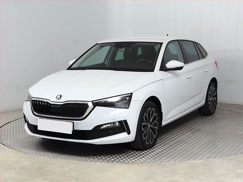 Škoda Scala (2019) 1.6 TDI, Automat, Tempomat - fotka 2 z 19