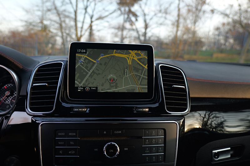 Mercedes-Benz GLE 350d 4M AMG Coupé 360 Pano Dis - fotka 24 z 40