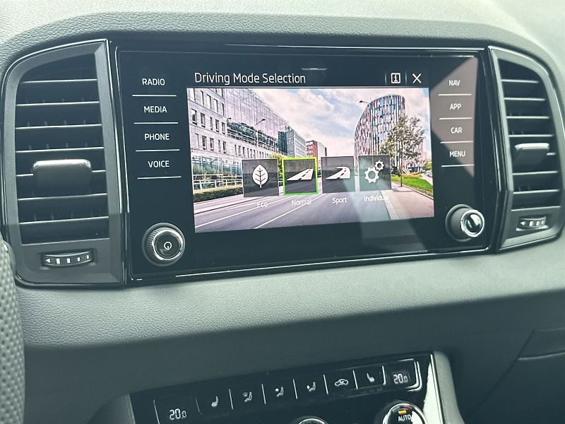 Škoda Karoq (2026) 1.5 TSI DSG Sportline - fotka 23 z 36