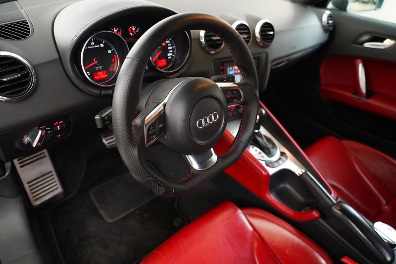 Audi TT - fotka 3 z 6