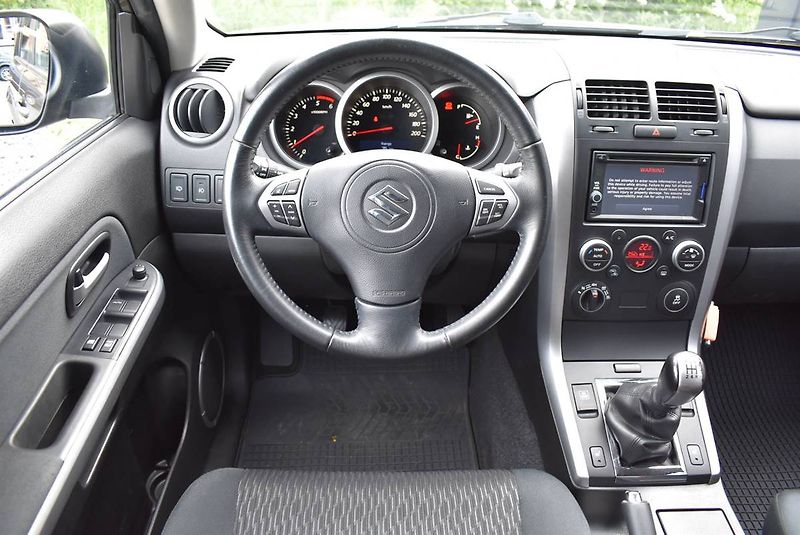 Suzuki Grand Vitara 1,9 DDiS 1M, SUPER, JAKO NOVÝ - fotka 10 z 16