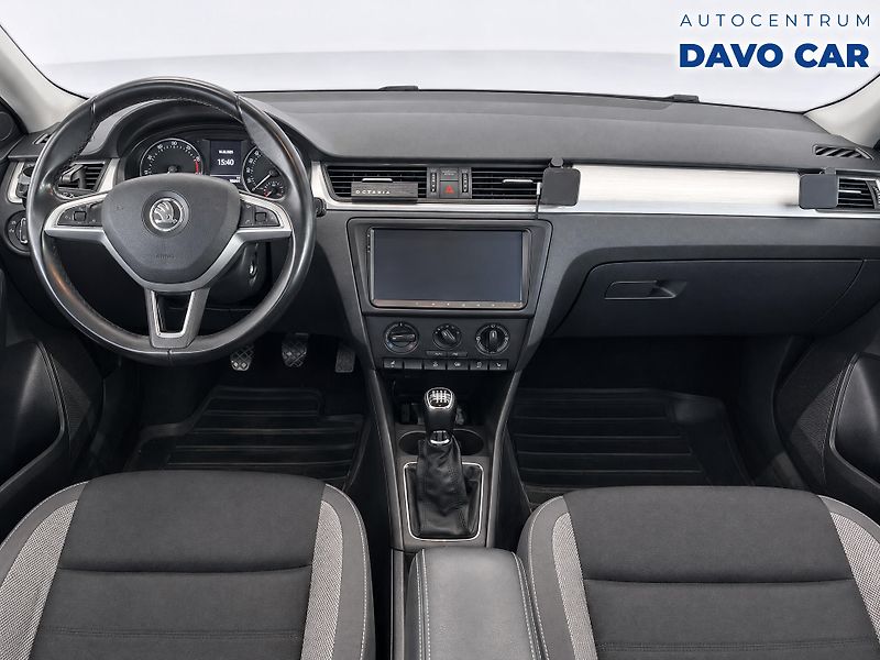 Škoda Rapid 1,2 TSI 81kW Ambition CZ klima - fotka 3 z 12