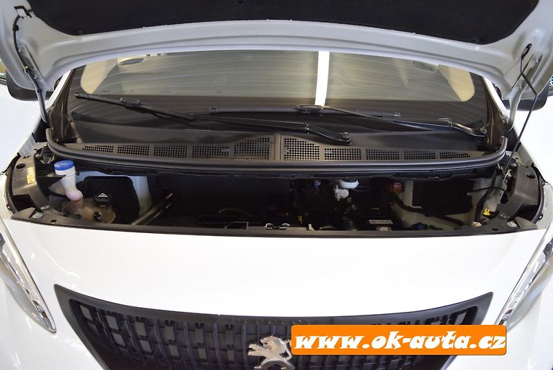 Peugeot Expert 2.0 BHDI LONG 6.MÍST AUTOMAT   - fotka 51 z 56