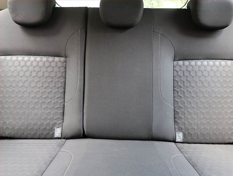 Dacia Sandero (2014) 1.2 16V, ČR,1.maj - fotka 10 z 15