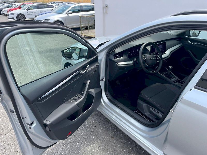 Škoda Octavia (2025) Selection 1.5 TSI 110 kW - fotka 12 z 33