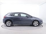 Opel Astra (2010) 1.6 16V, po STK, jezdí dobře - náhled 6
