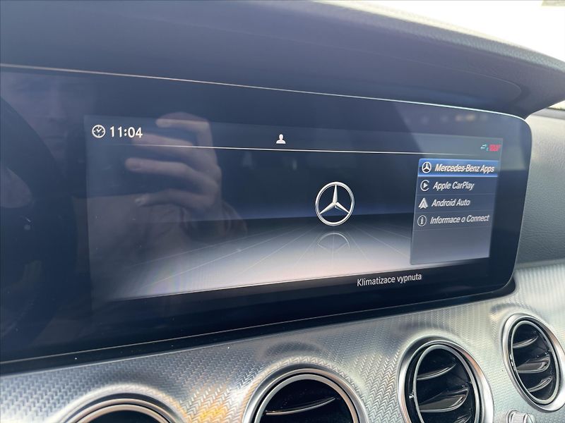 Mercedes-Benz Třídy E E 220d 4M All-terrain - fotka 12 z 33