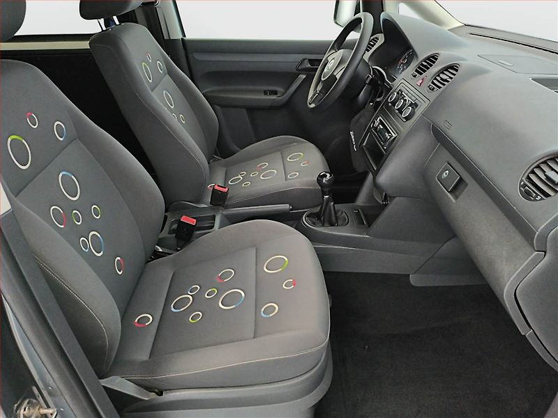 Volkswagen Caddy (2011) 1.2 TSI, 5Míst - fotka 9 z 12