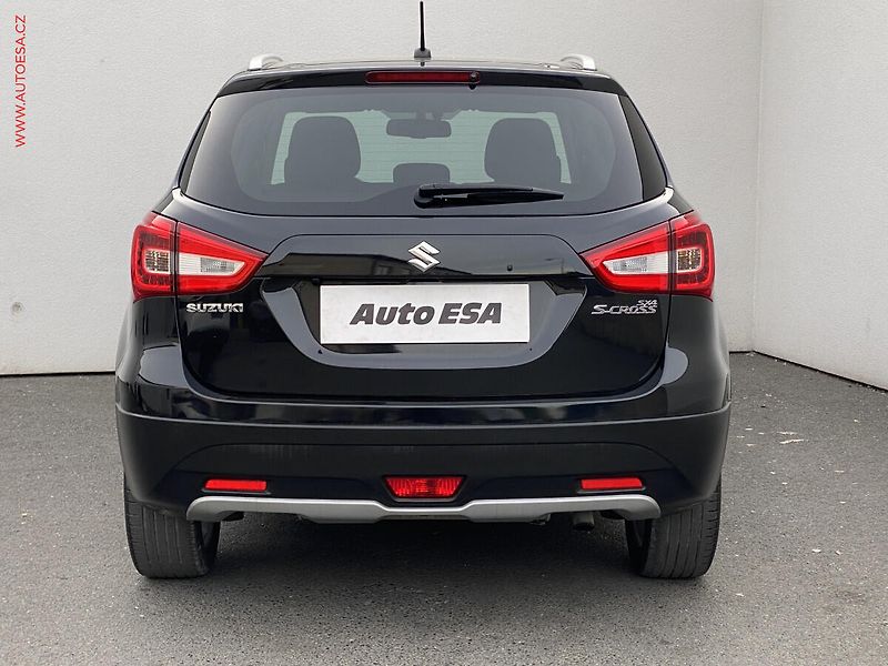 Suzuki S-Cross (2018) 1.4 BJet, Comfort, kamera - fotka 5 z 17