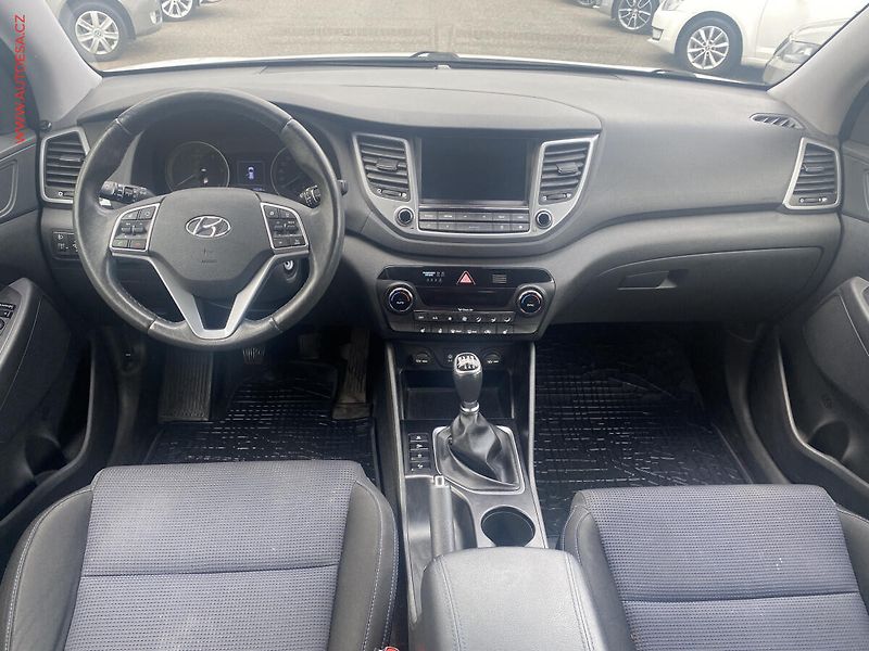 Hyundai Tucson (2016) 1.7 CRDi, ČR, Navi, AC - fotka 8 z 15
