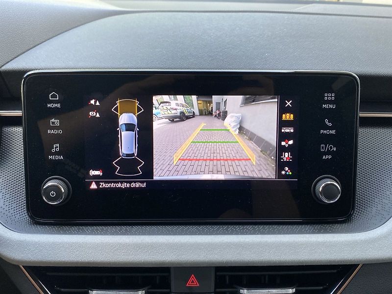 Škoda Scala (2025) 1.5 TSI Top Selection - fotka 13 z 33