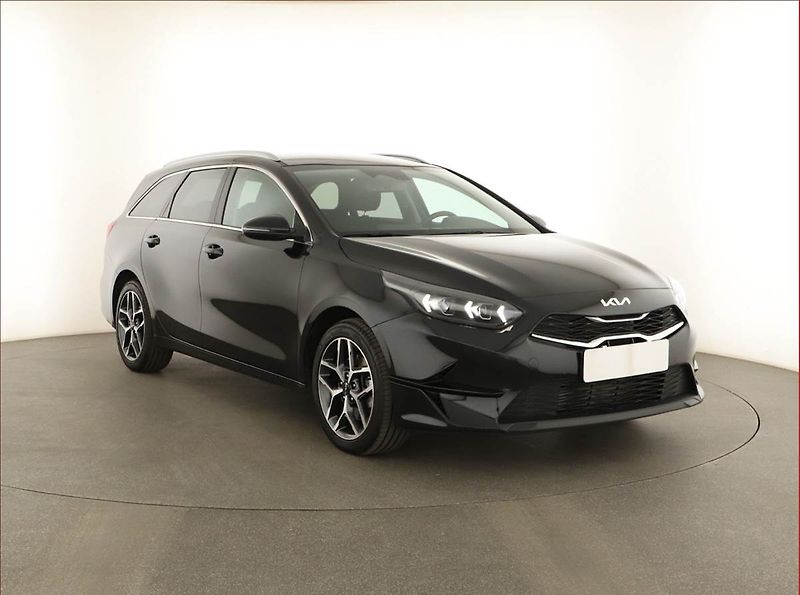 Kia Ceed (2025) 1.5 T-GDI, TOP, AUTOMAT - fotografie inzerátu