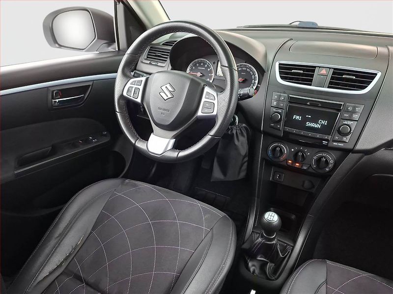Suzuki Swift (2015) 1.2, Serv.kniha, Tempomat - fotka 7 z 17