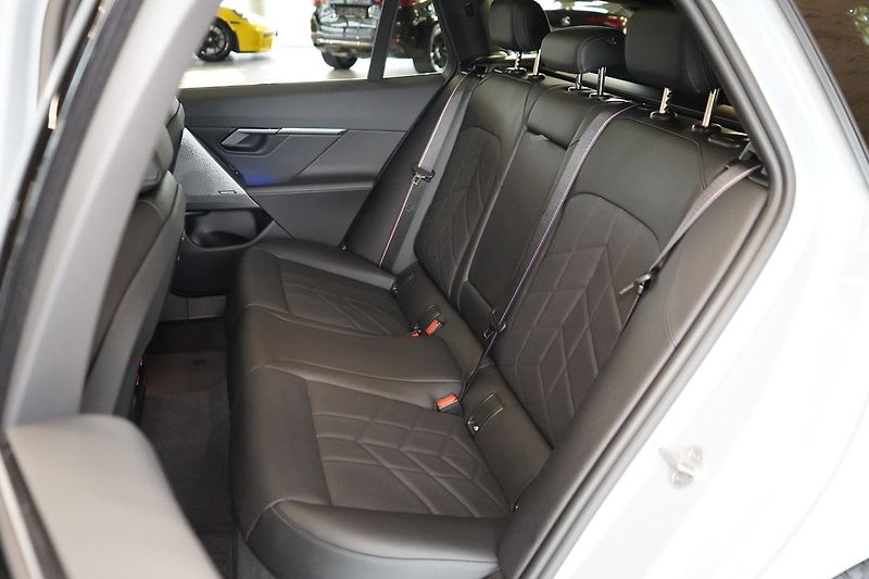 BMW Řada 5 540d xDrive, M Pro, Ventilace - fotka 43 z 46