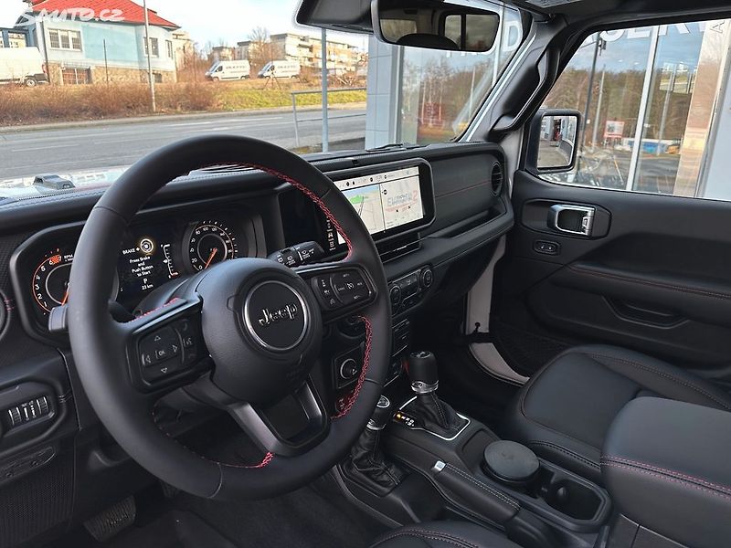 Jeep Wrangler (2024) 2.0T Rubicon Unlimited - fotka 7 z 11