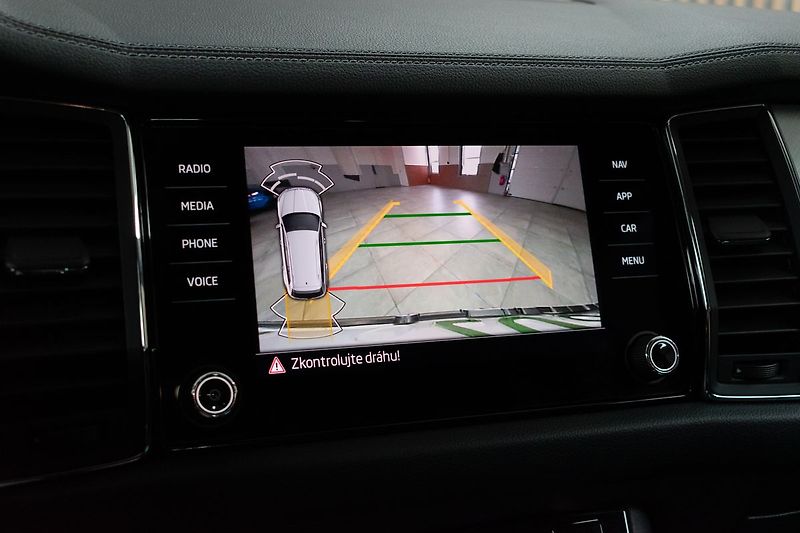 Škoda Kodiaq 2.0 TDI 110*DSG*ACC*KAMERA*DPH - fotka 21 z 38