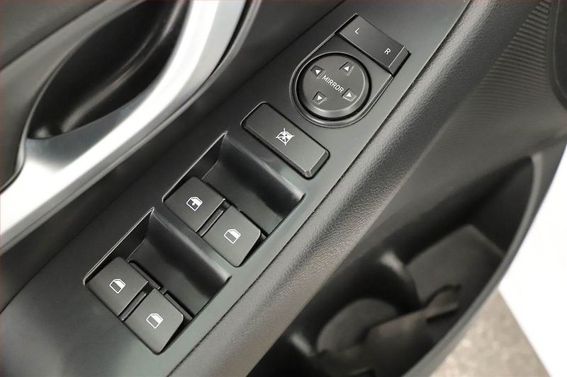 Hyundai i30 (2017) 1.0 T-GDI, Tempomat - fotka 15 z 16